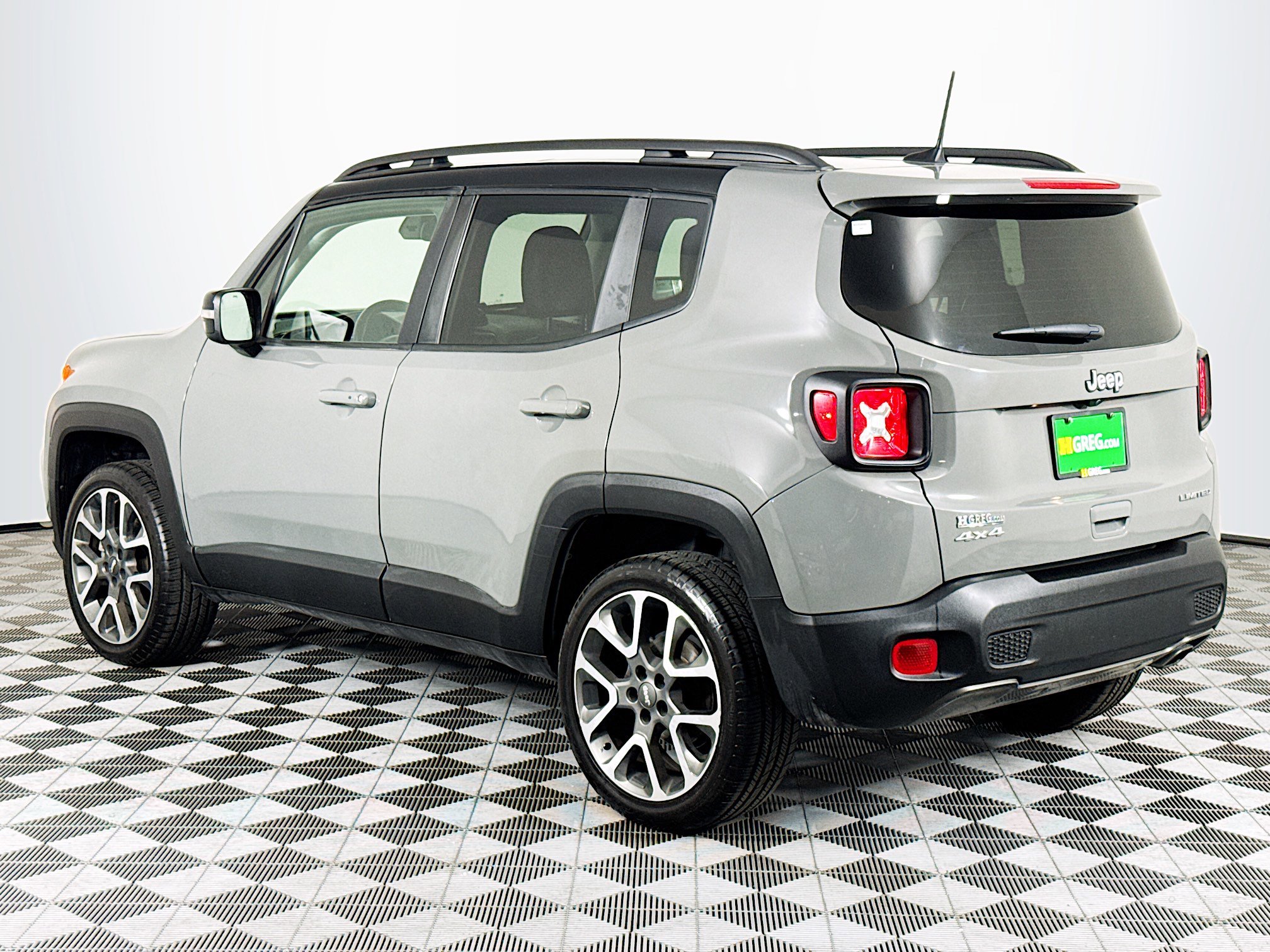 Used 2022 Jeep Renegade Limited w/ Sun, Sound & Wheels Group image 6
