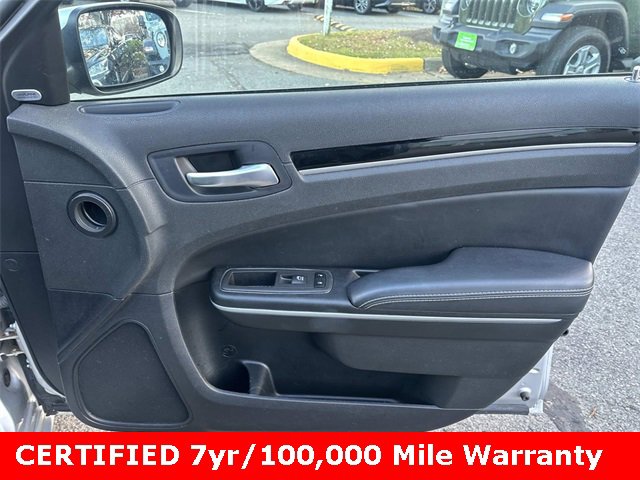 Certified 2023 Chrysler 300 S image 8