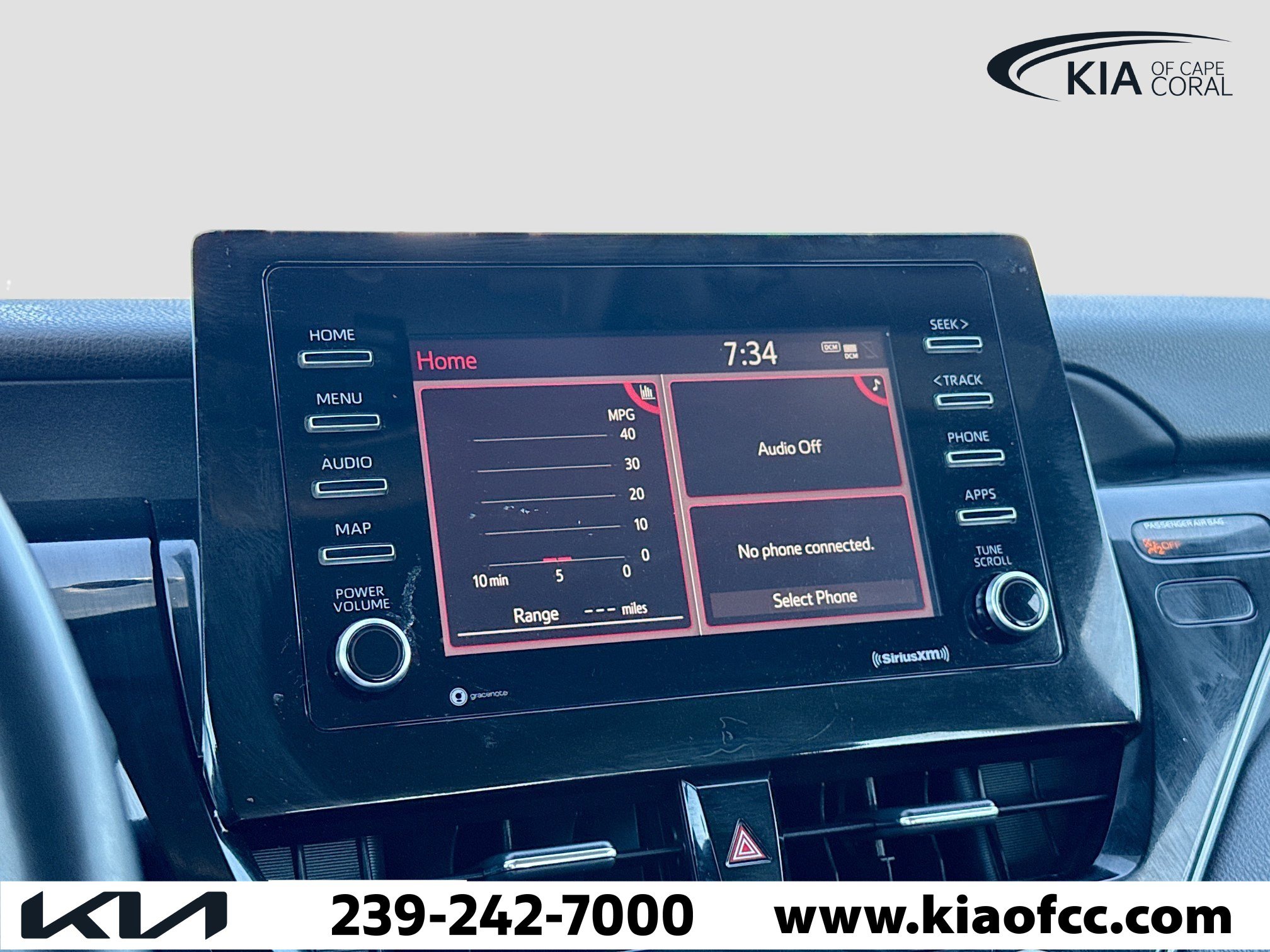 Used 2021 Toyota Camry SE image 27