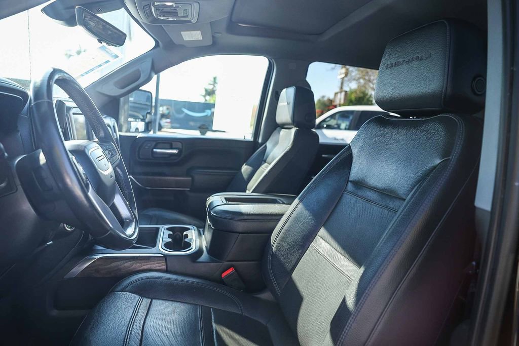 Used 2022 GMC Sierra 3500 Denali w/ Denali Ultimate Package image 28