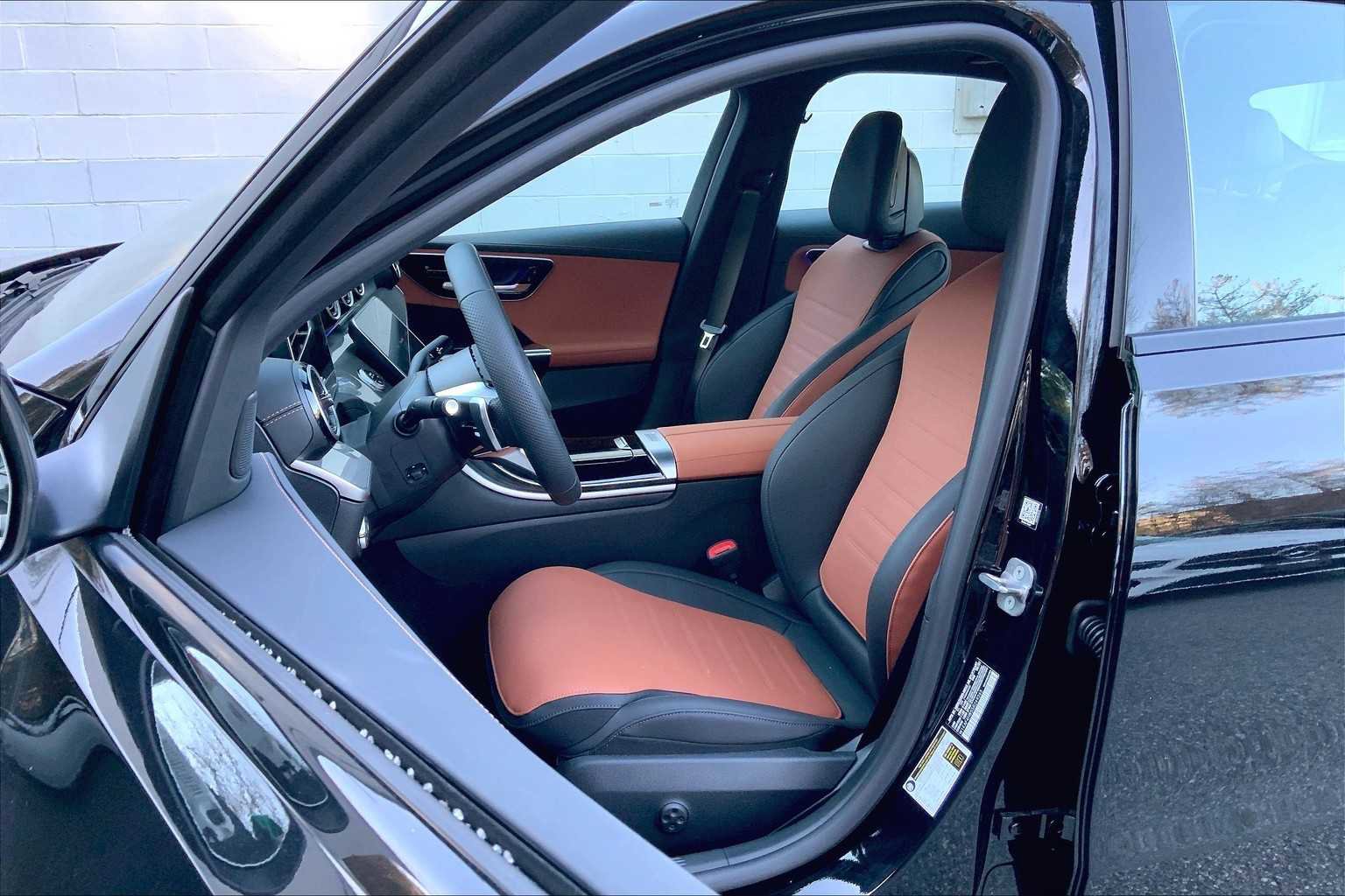 New 2025 Mercedes-Benz C 300 4MATIC Sedan image 14