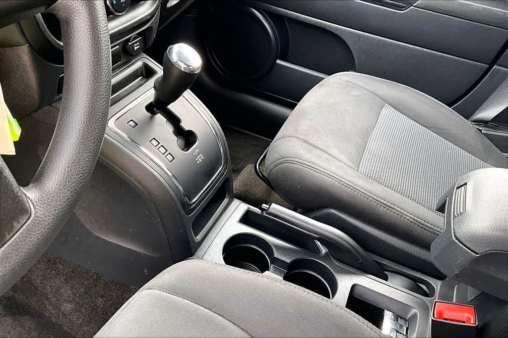 Used 2015 Jeep Compass Sport w/ Power Value Group image 18