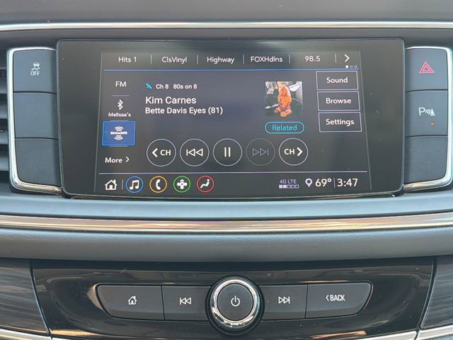 Used 2020 Buick Enclave Essence image 29