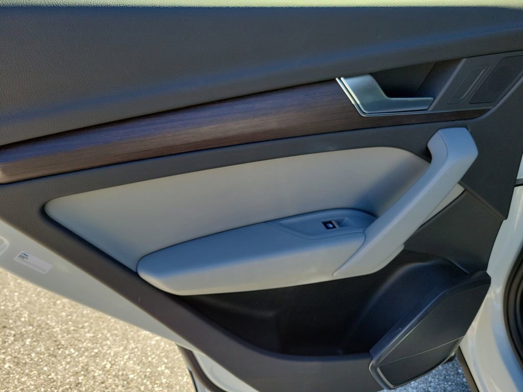 Certified 2023 Audi Q5 2.0T Premium w/ Convenience Package image 28