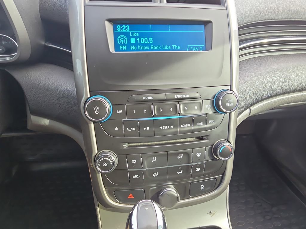 Used 2015 Chevrolet Malibu LS FWD image 21