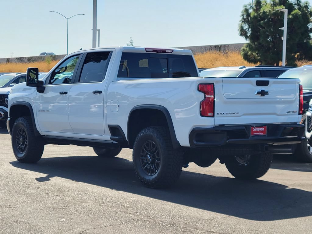 New 2026 Chevrolet Silverado 2500 ZR2 AWD/4WD image 2