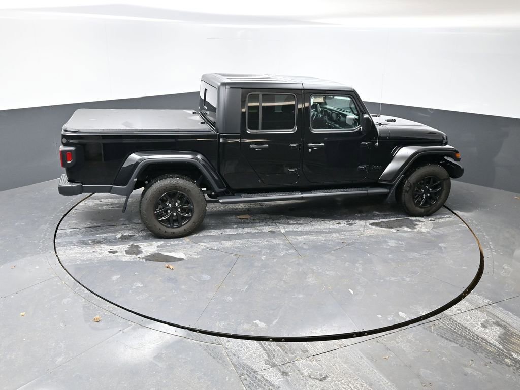 Used 2023 Jeep Gladiator Sport image 42