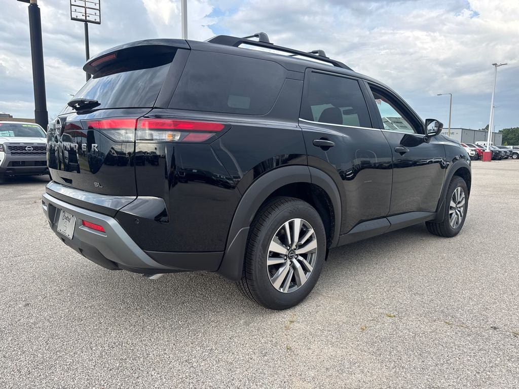 New 2026 Nissan Pathfinder SL FWD image 7
