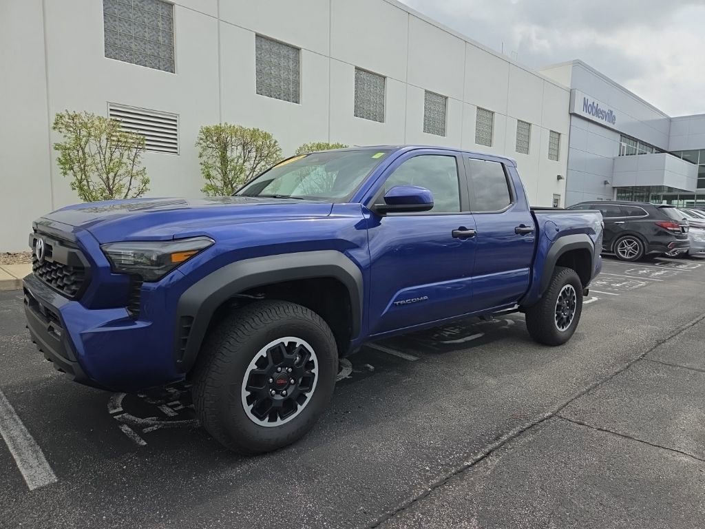Used 2024 Toyota Tacoma TRD Off-Road AWD/4WD image 43