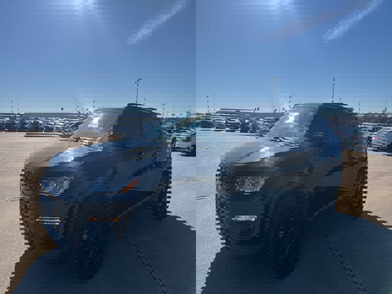 Used 2020 Jeep Compass Latitude image 9