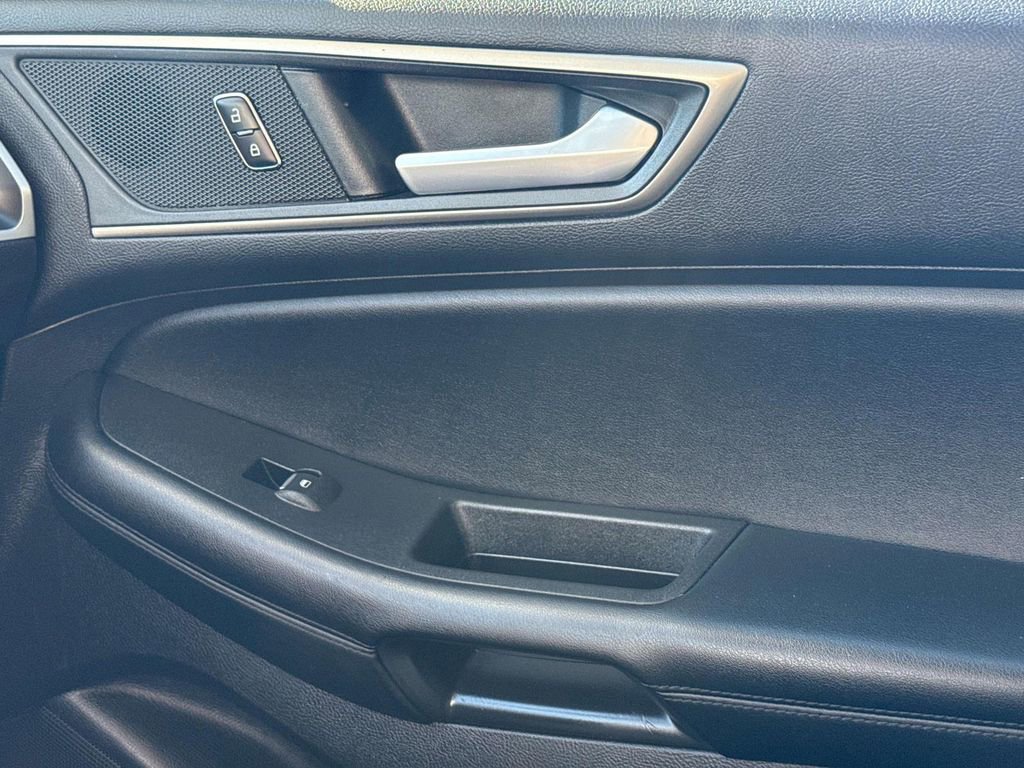 Used 2022 Ford Edge SEL image 28