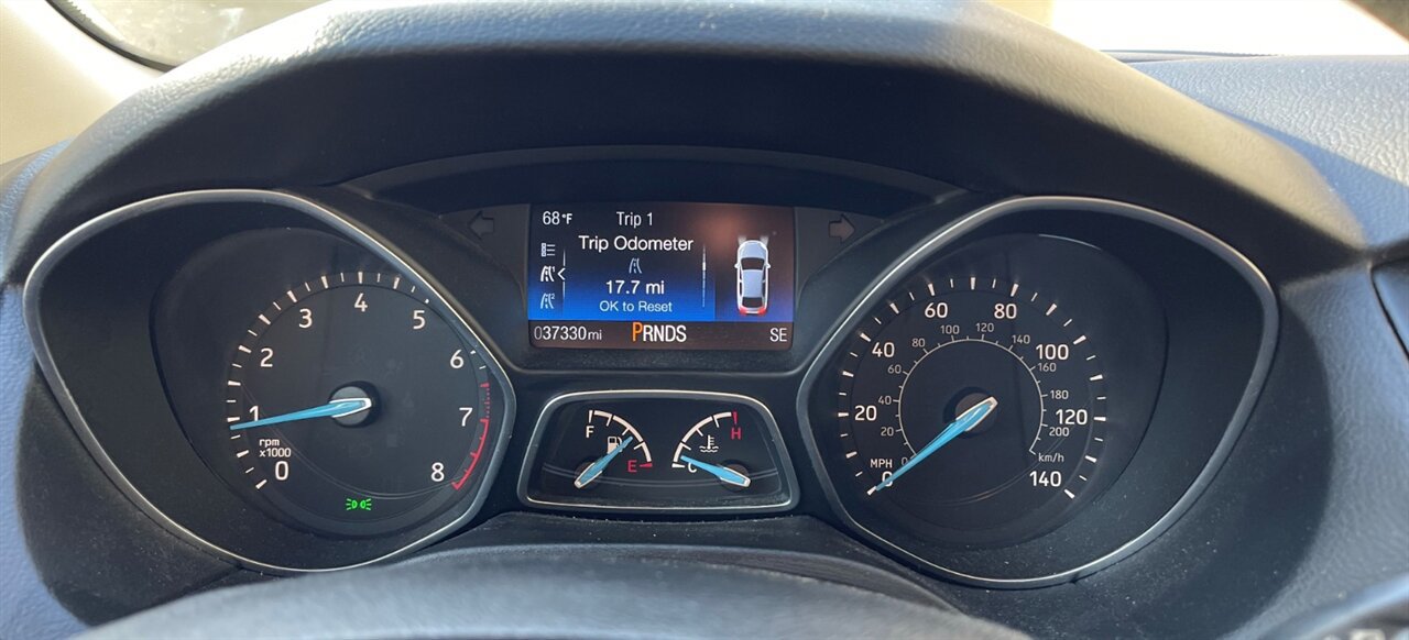 Used 2018 Ford Focus SEL FWD image 11