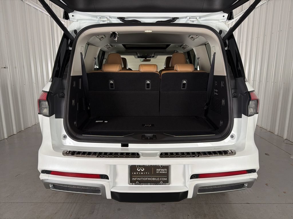 Certified 2026 INFINITI QX80 Luxe w/ Exterior Package AWD/4WD image 8