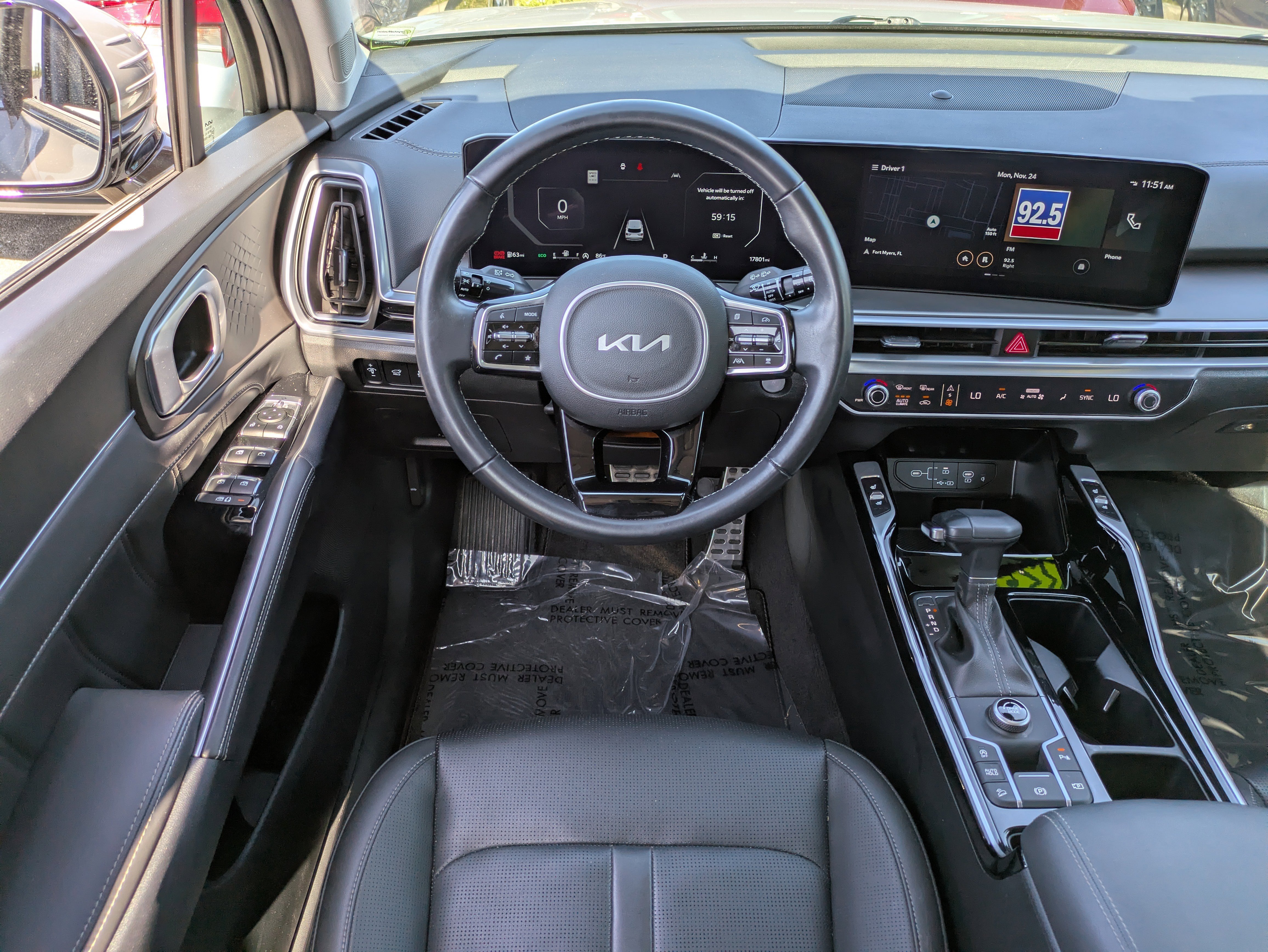 Used 2025 Kia Sorento SX image 19