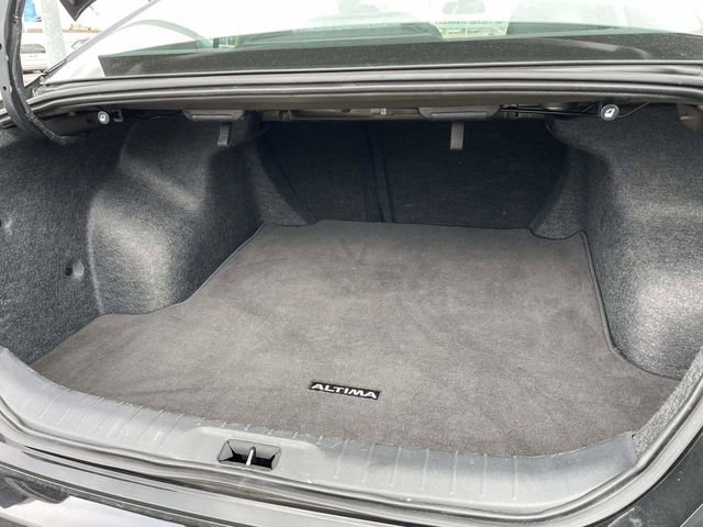 Used 2025 Nissan Altima 2.5 SV image 11