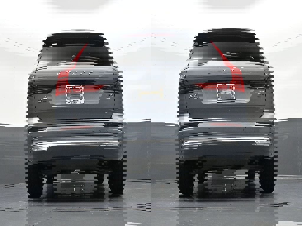 Used 2022 Volvo XC60 B5 Inscription image 27