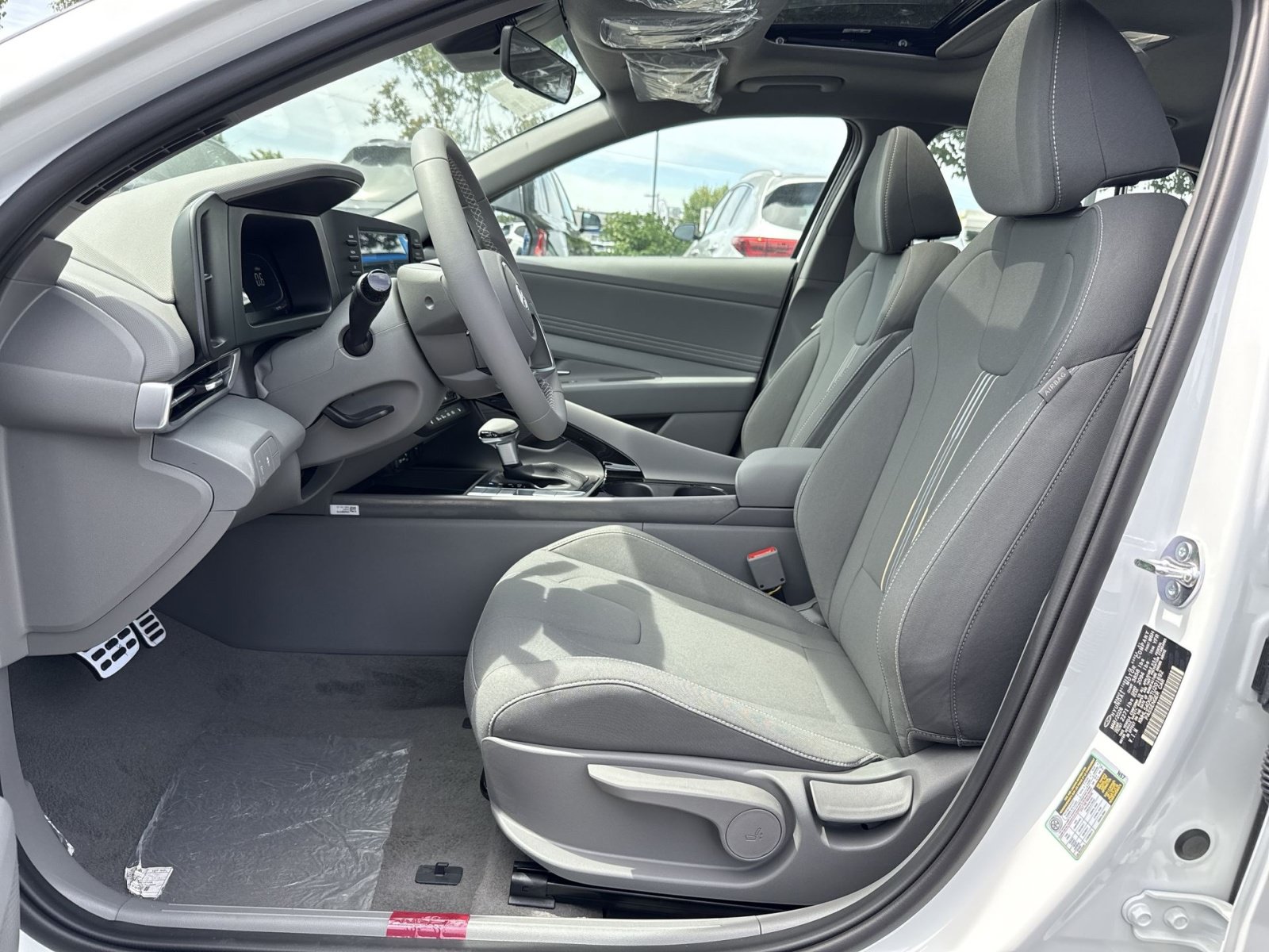 New 2026 Hyundai Elantra SEL Sport Premium FWD image 31