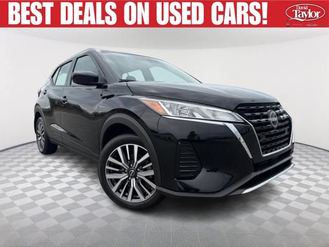 Used 2023 Nissan Kicks SV FWD image 1