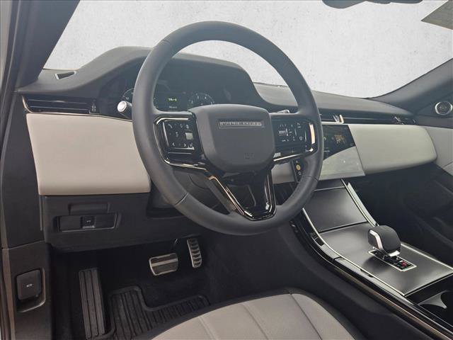 Certified 2026 Land Rover Range Rover Evoque Dynamic SE AWD/4WD image 10