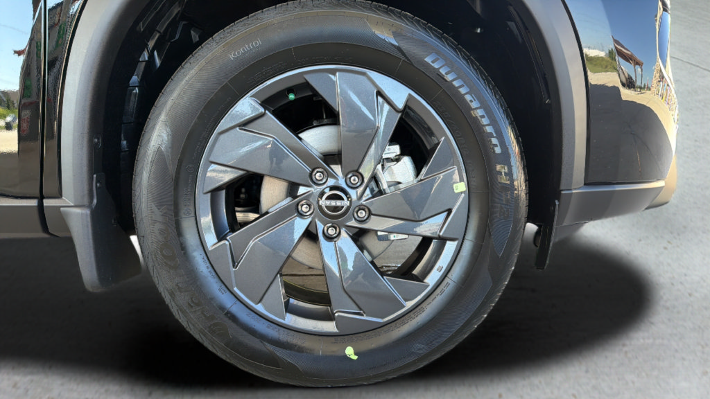 New 2026 Nissan Rogue SV AWD/4WD image 12