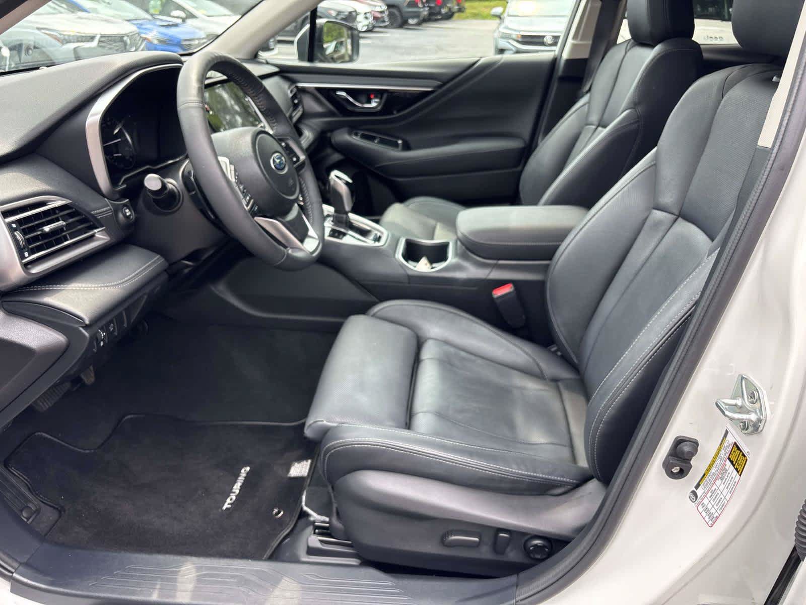 Used 2023 Subaru Outback Touring AWD/4WD image 10