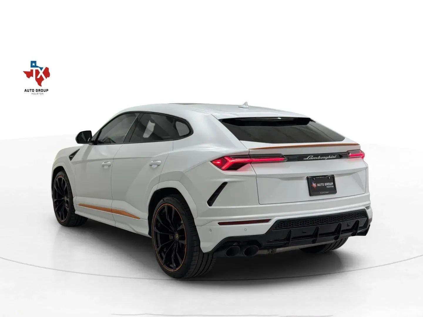 Used 2022 Lamborghini Urus AWD/4WD image 53
