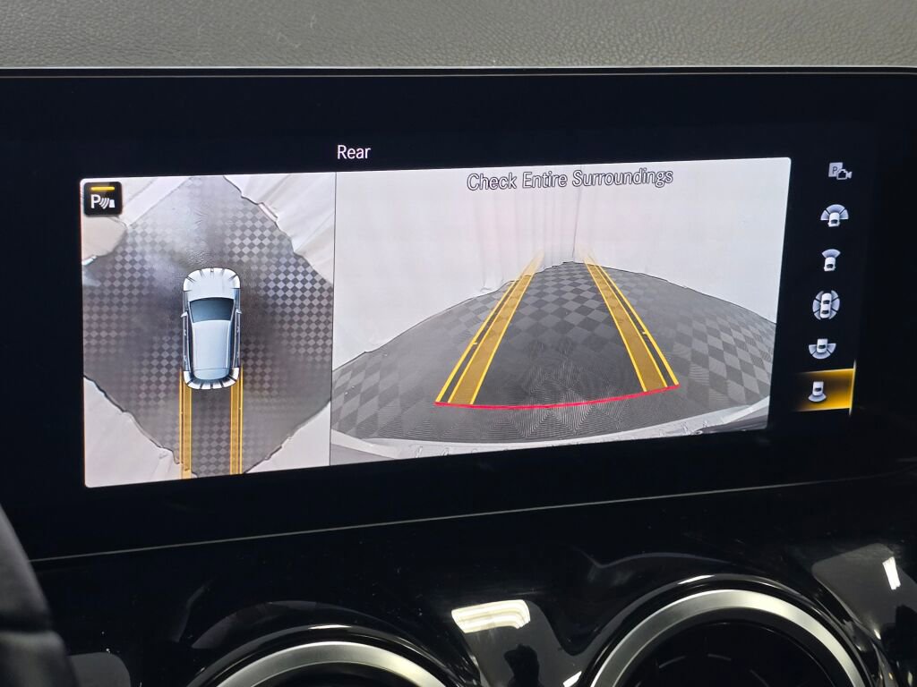 Used 2022 Mercedes-Benz GLA 250 4MATIC w/ Premium Package Lite image 41