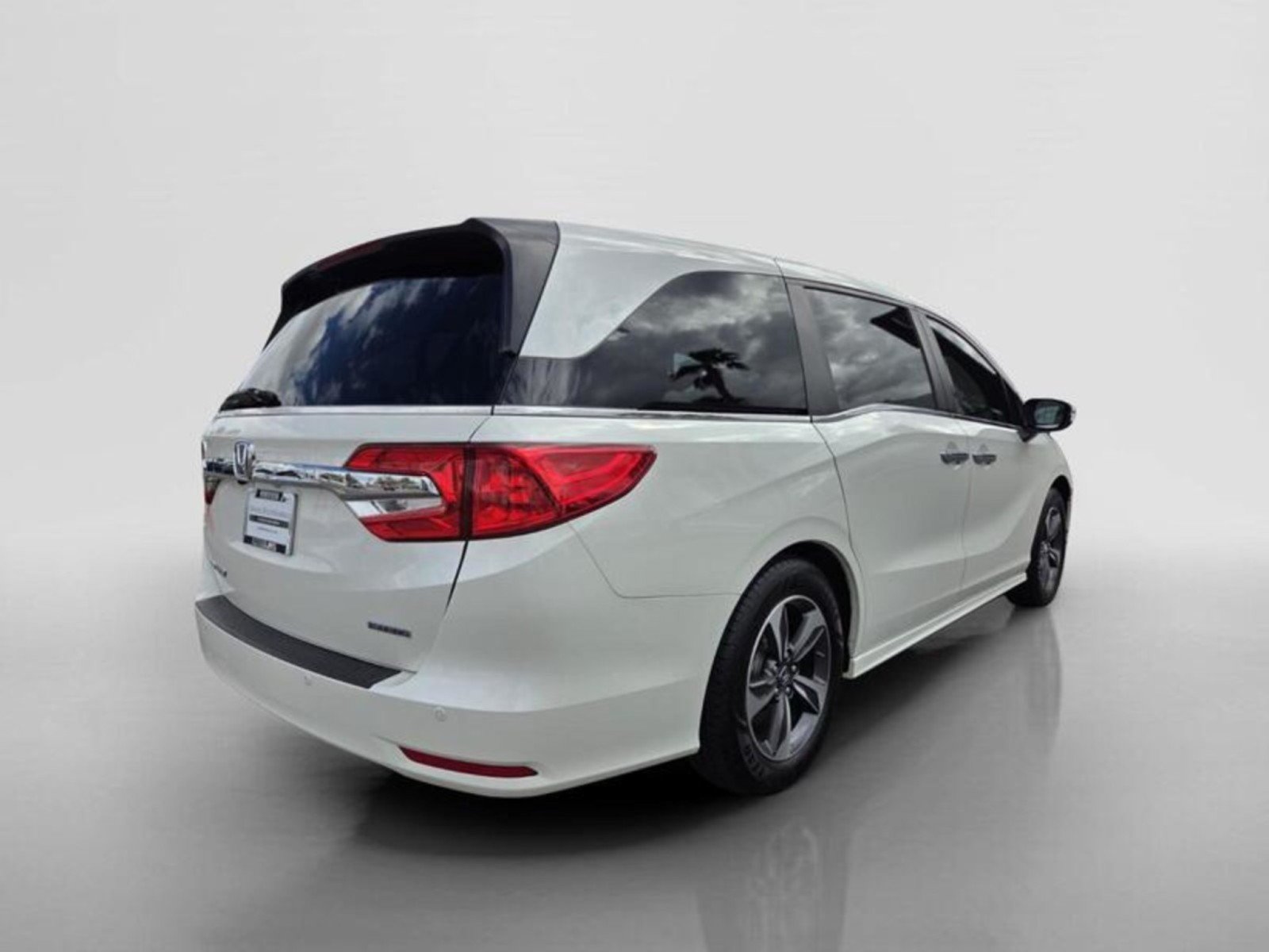 Used 2018 Honda Odyssey Touring image 5
