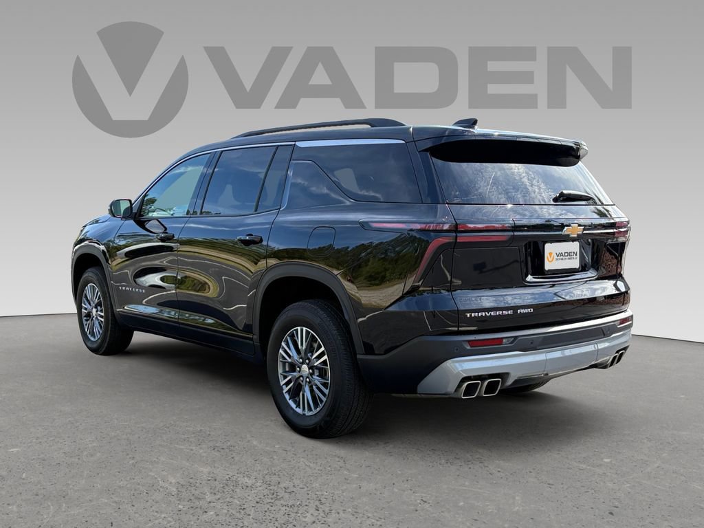 Used 2025 Chevrolet Traverse LT AWD/4WD image 24