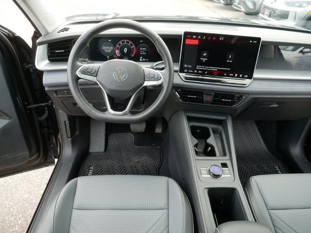 Certified 2026 Volkswagen Tiguan SE AWD/4WD image 21