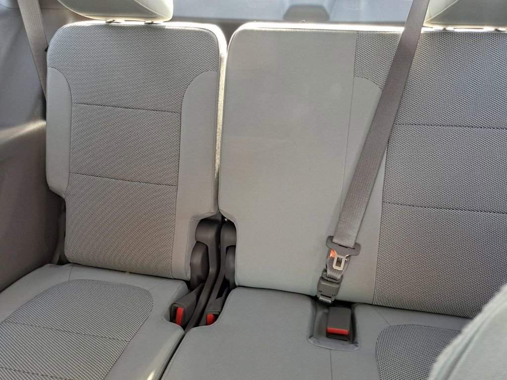 Used 2018 Chevrolet Traverse LT image 19