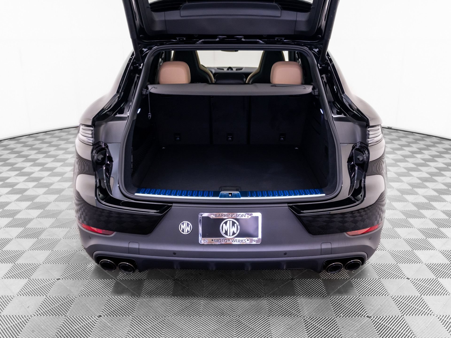 New 2026 Porsche Cayenne Coupe AWD/4WD image 33