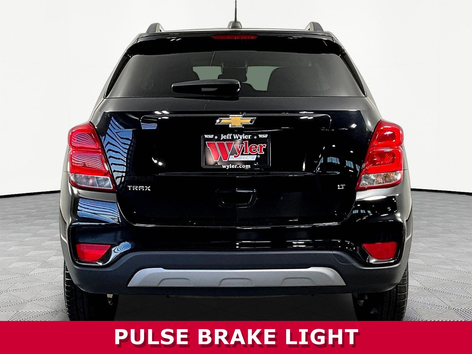 Used 2019 Chevrolet Trax LT FWD image 5