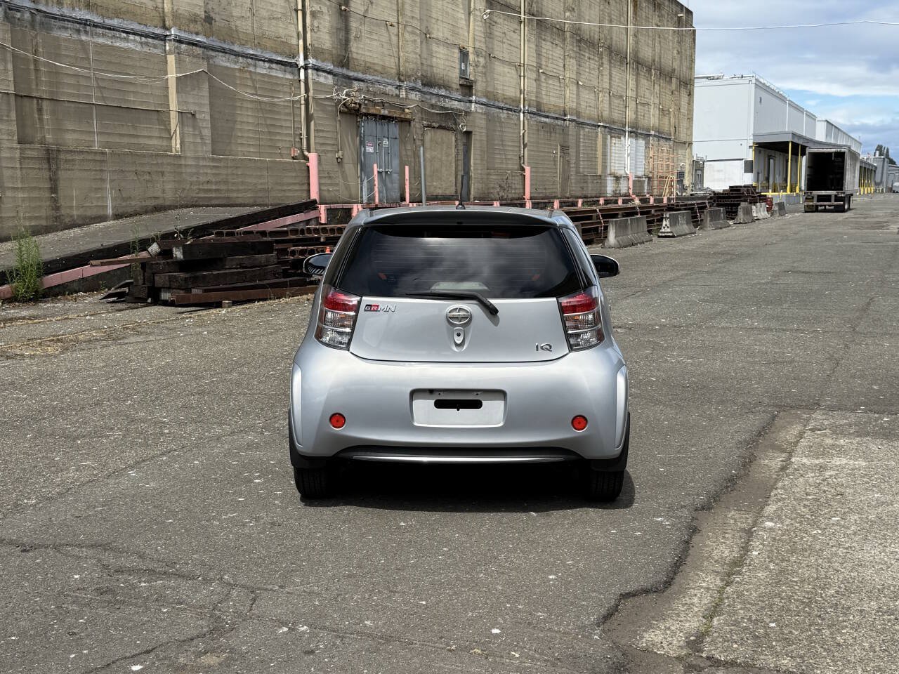 Used 2014 Scion iQ 10 Series FWD image 44