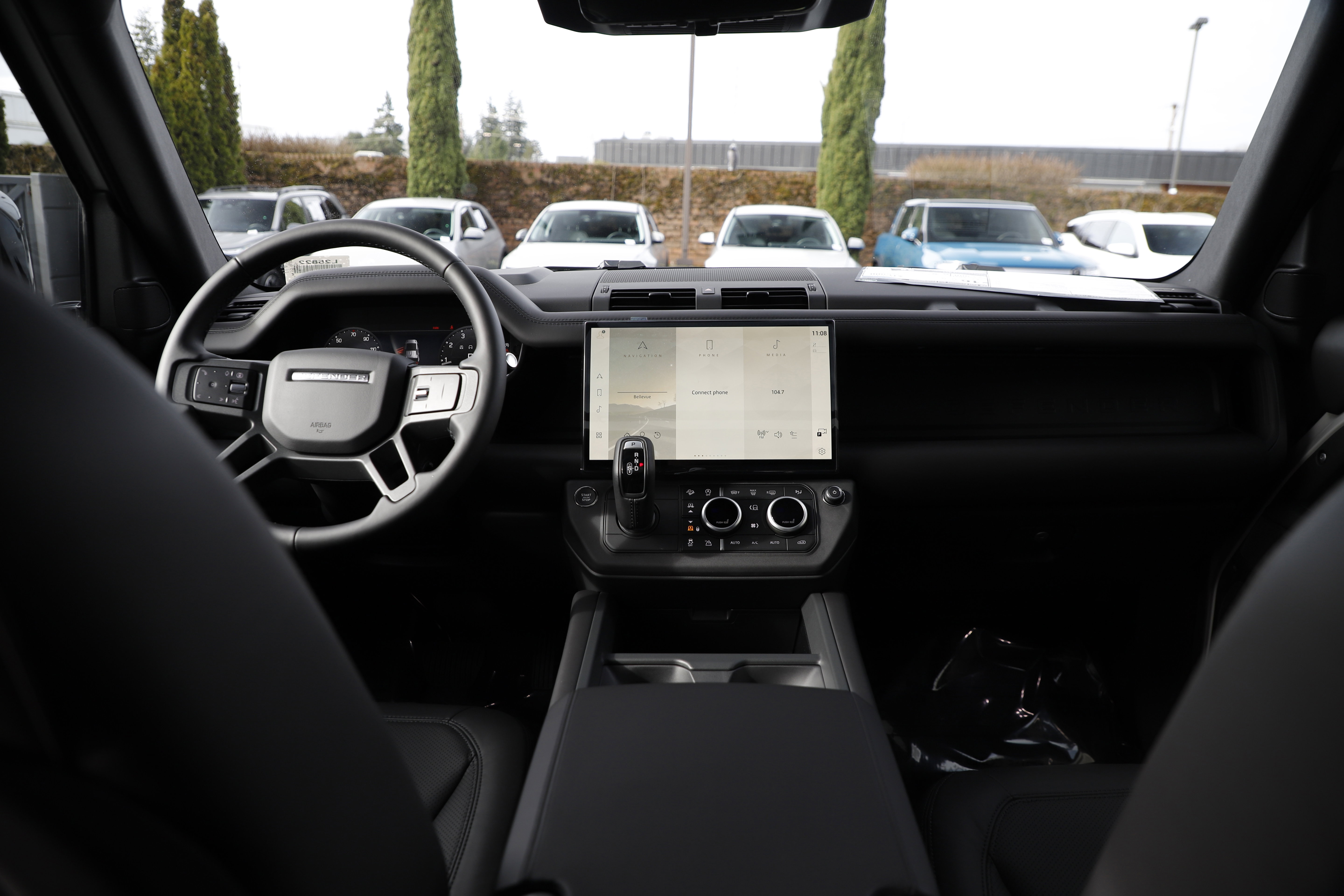 New 2026 Land Rover Defender 110 X-Dynamic SE image 14