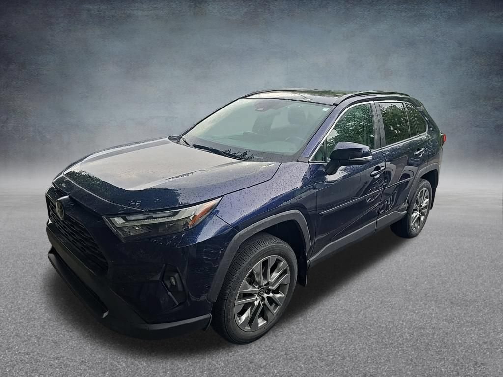 Used 2023 Toyota RAV4 XLE Premium FWD image 6