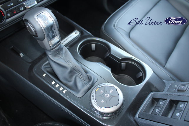 New 2026 Ford Bronco Outer Banks AWD/4WD image 13