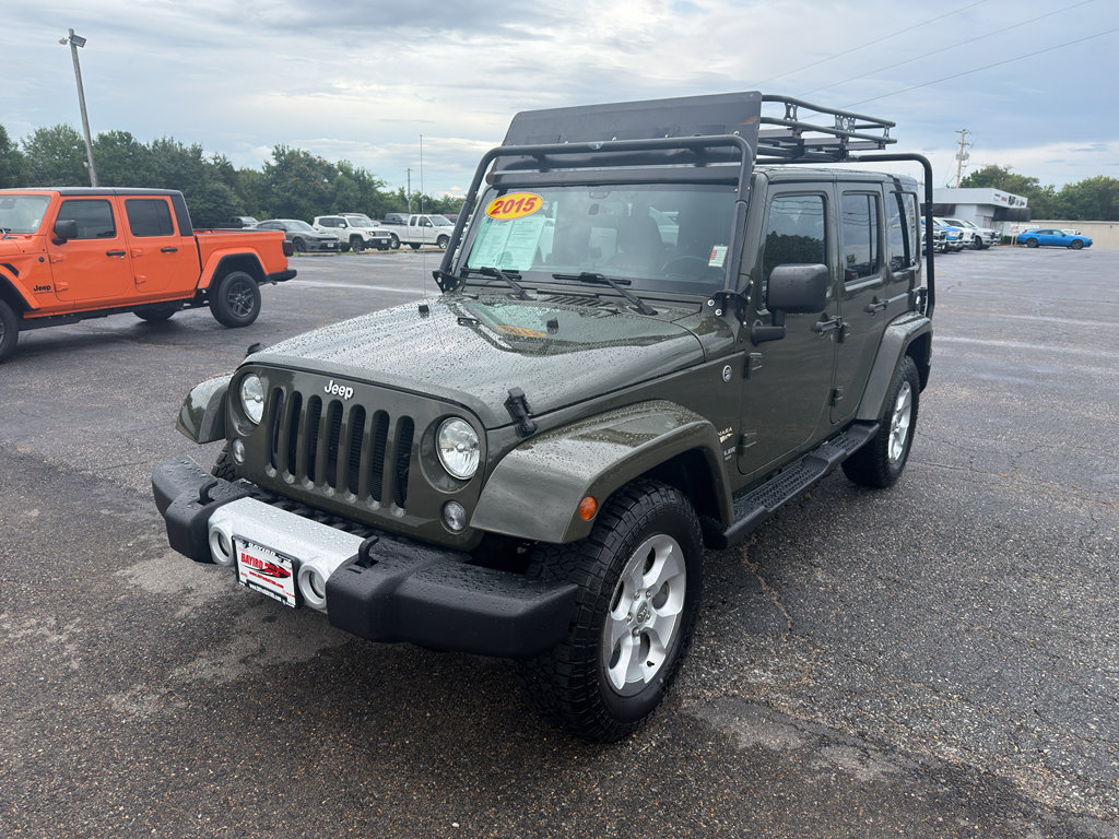 Used 2015 Jeep Wrangler Unlimited Sahara w/ Max Tow Package AWD/4WD image 1