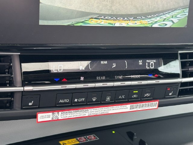 New 2026 Toyota Sienna XLE FWD image 19
