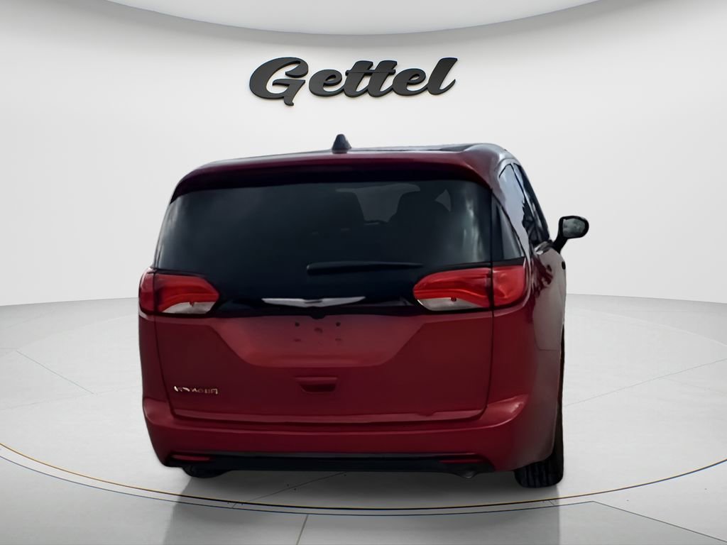 New 2026 Chrysler Voyager LX image 7