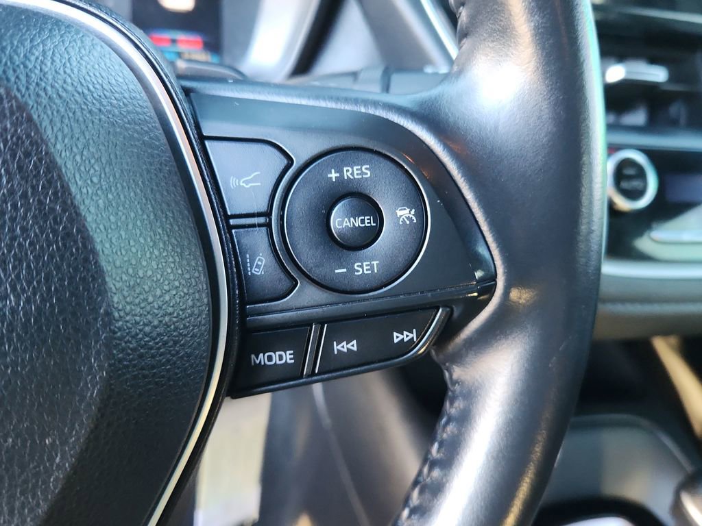 Used 2021 Toyota Corolla SE w/ Carpet Mat Package (TMS) image 21