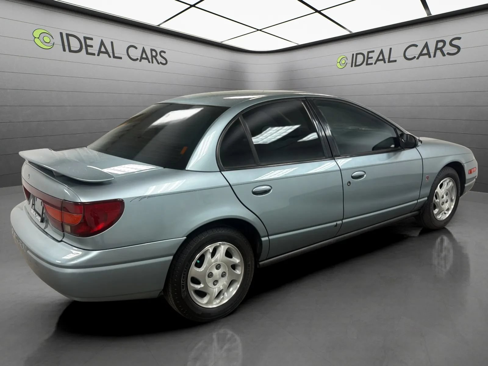 Used 2002 Saturn S-Series SL2 w/ SL2 Option Pkg 2 FWD image 5