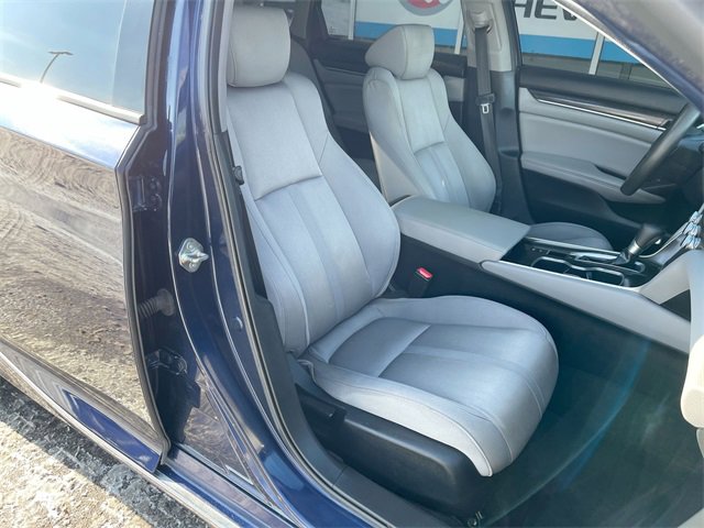 Used 2019 Honda Accord EX image 27