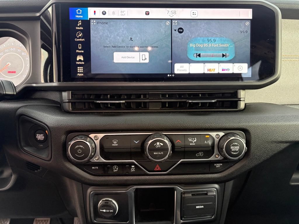 Used 2024 Jeep Gladiator Sport AWD/4WD image 20