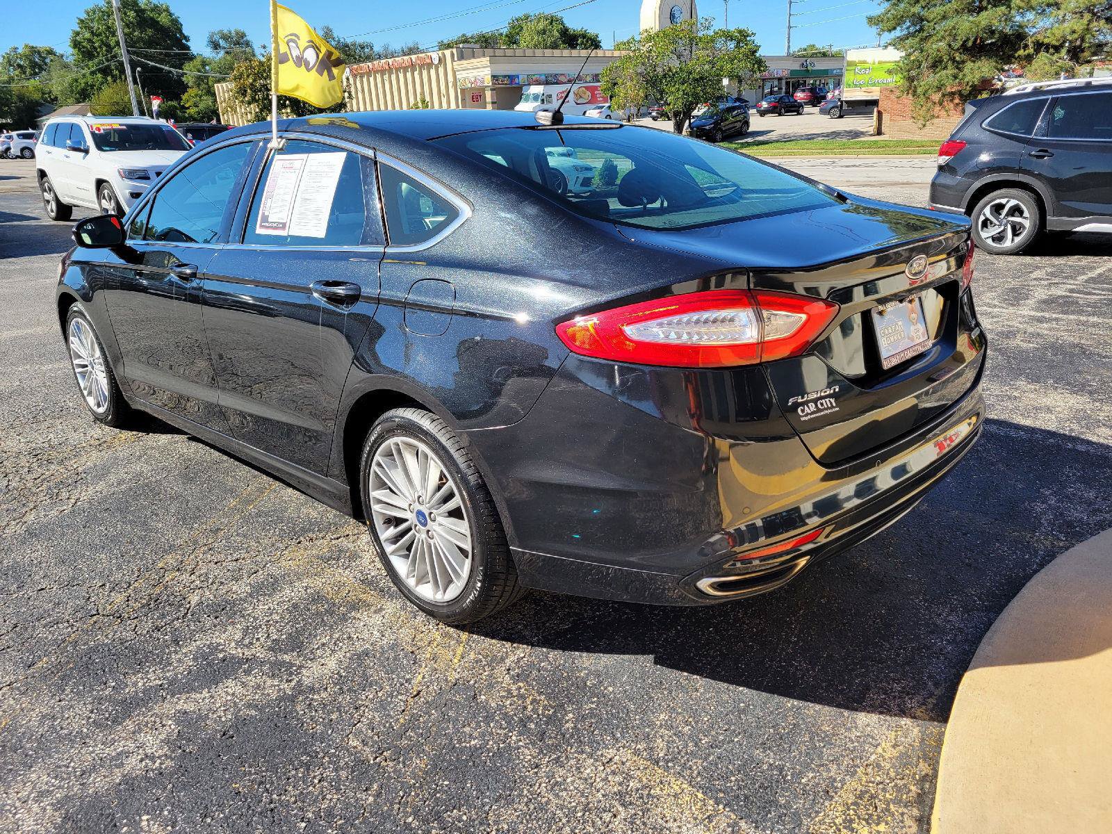 Used 2014 Ford Fusion SE w/ Equipment Group 202A FWD image 24