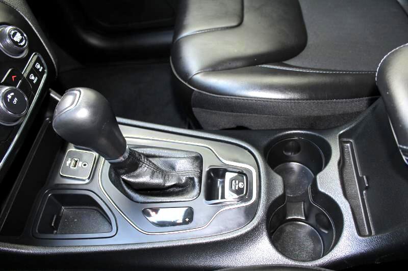 Used 2021 Jeep Cherokee Latitude Plus image 35