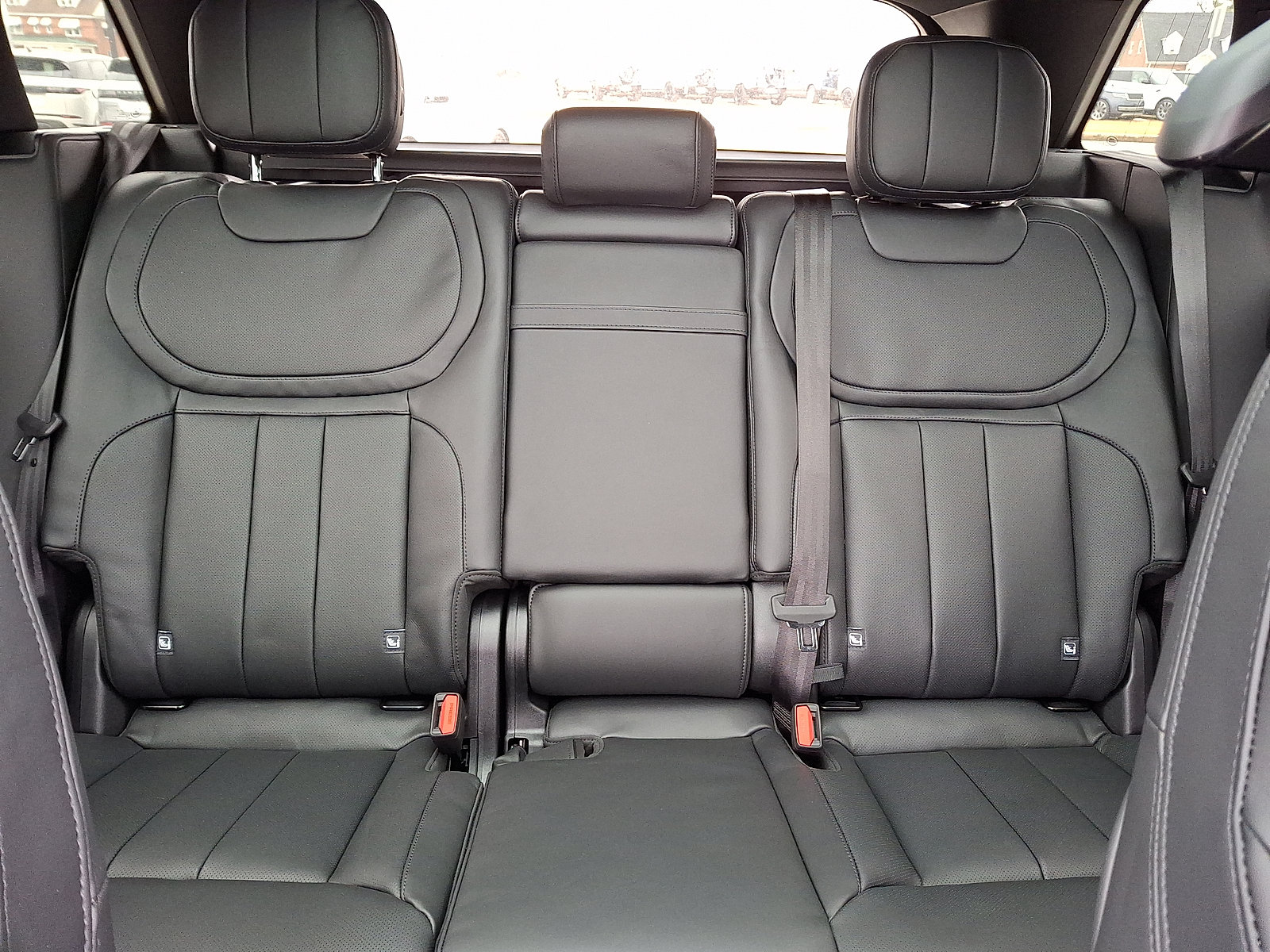 New 2026 Land Rover Range Rover Sport SE image 16