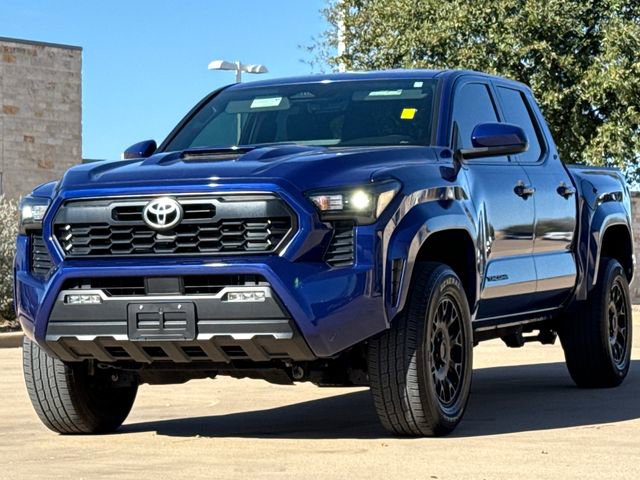 Used 2024 Toyota Tacoma TRD Sport image 3
