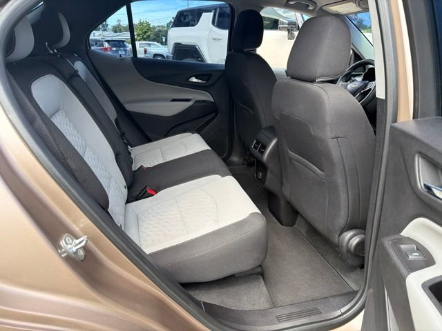 Used 2018 Chevrolet Equinox LS FWD image 19