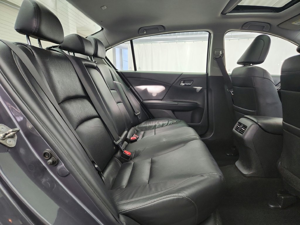 Used 2017 Honda Accord EX-L image 30